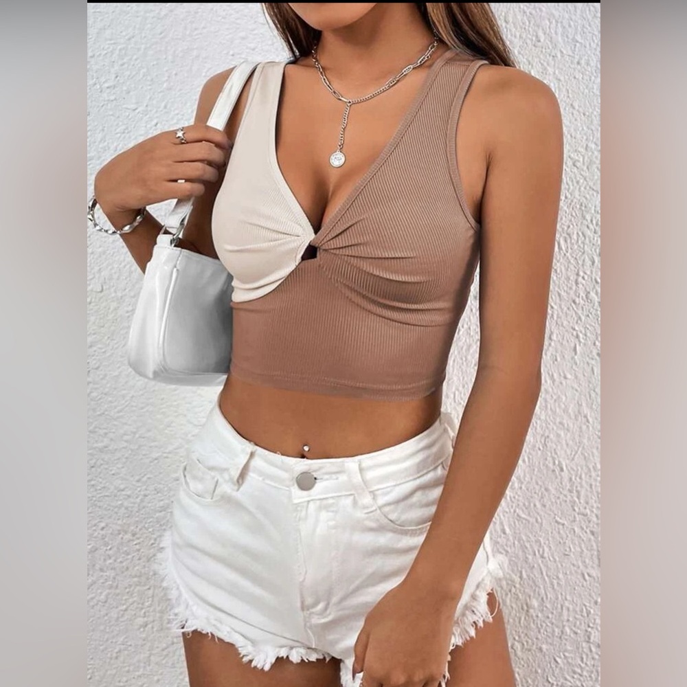 Two Tone Twist Front Crop Tank Top